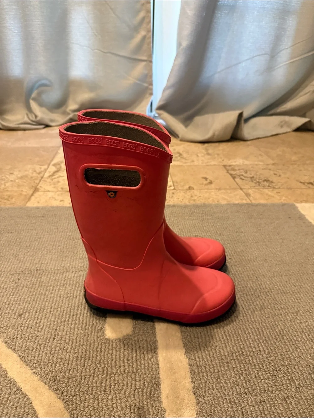 Bogs Kids Tall Pink Waterproof Rain Boots Size 4